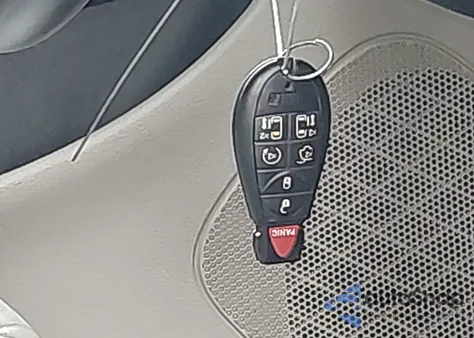 2013 Chrysler Town & Country Limited from USA, damaged, VIN 2C4RC1GG3DR622711